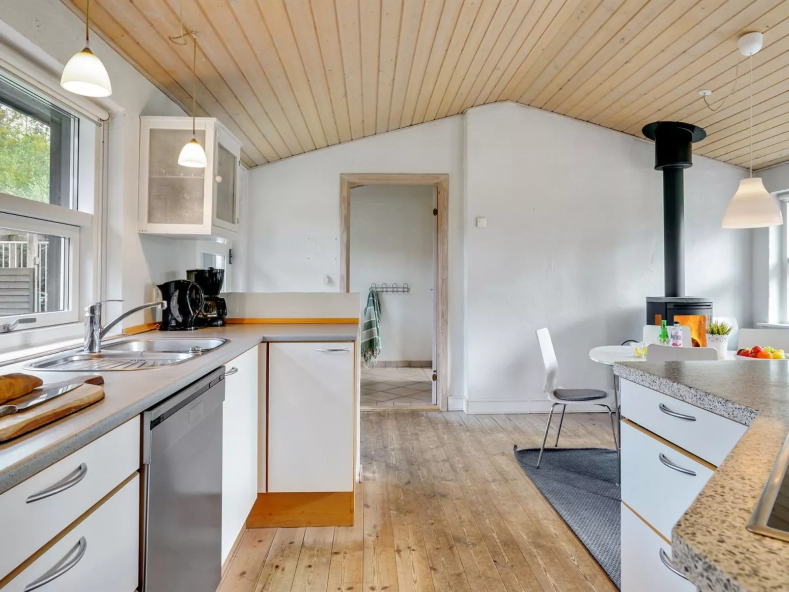 "Fay" - 25m from the sea-Inside