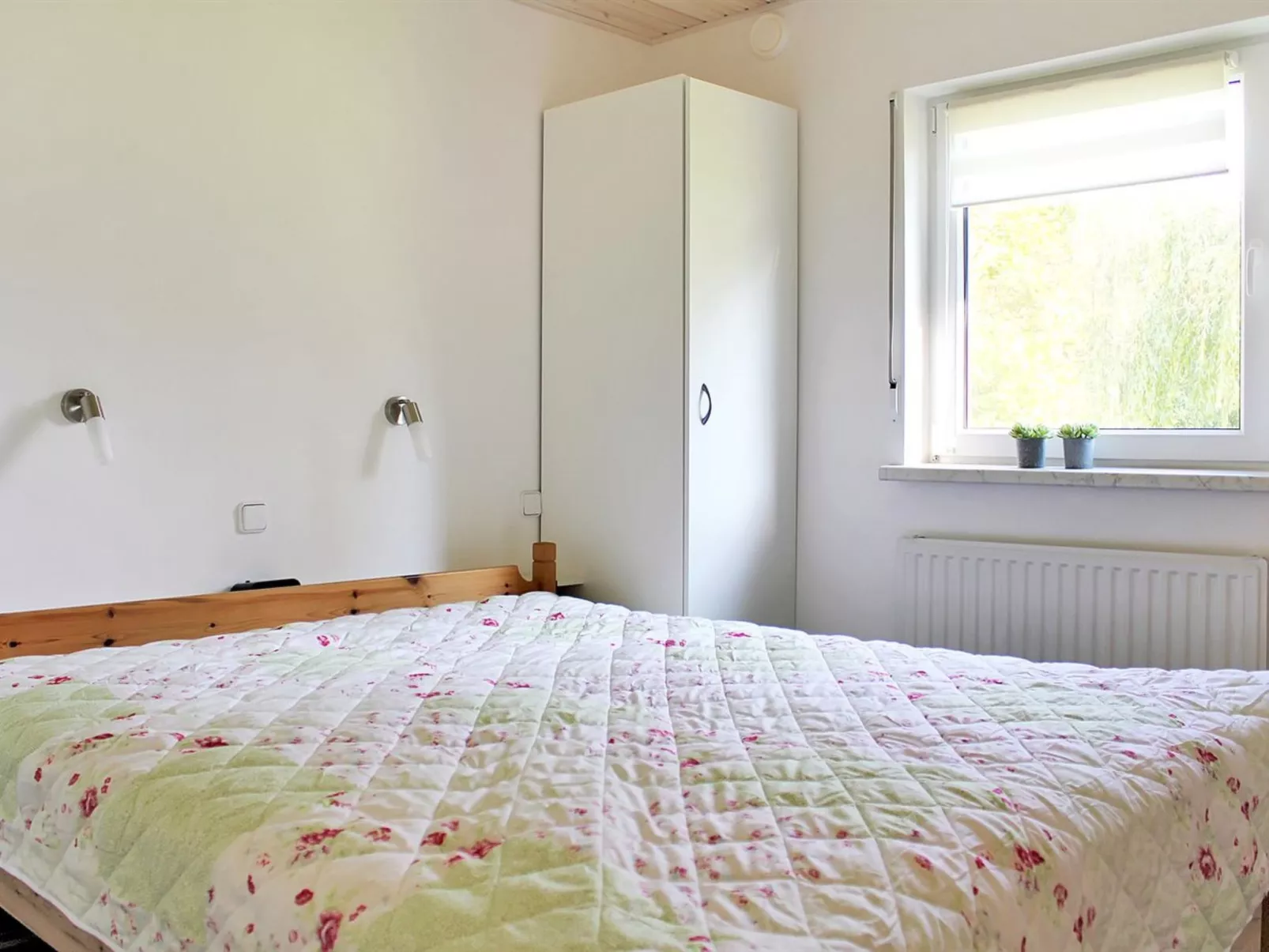 "Merit" - 800m from the sea-Inside