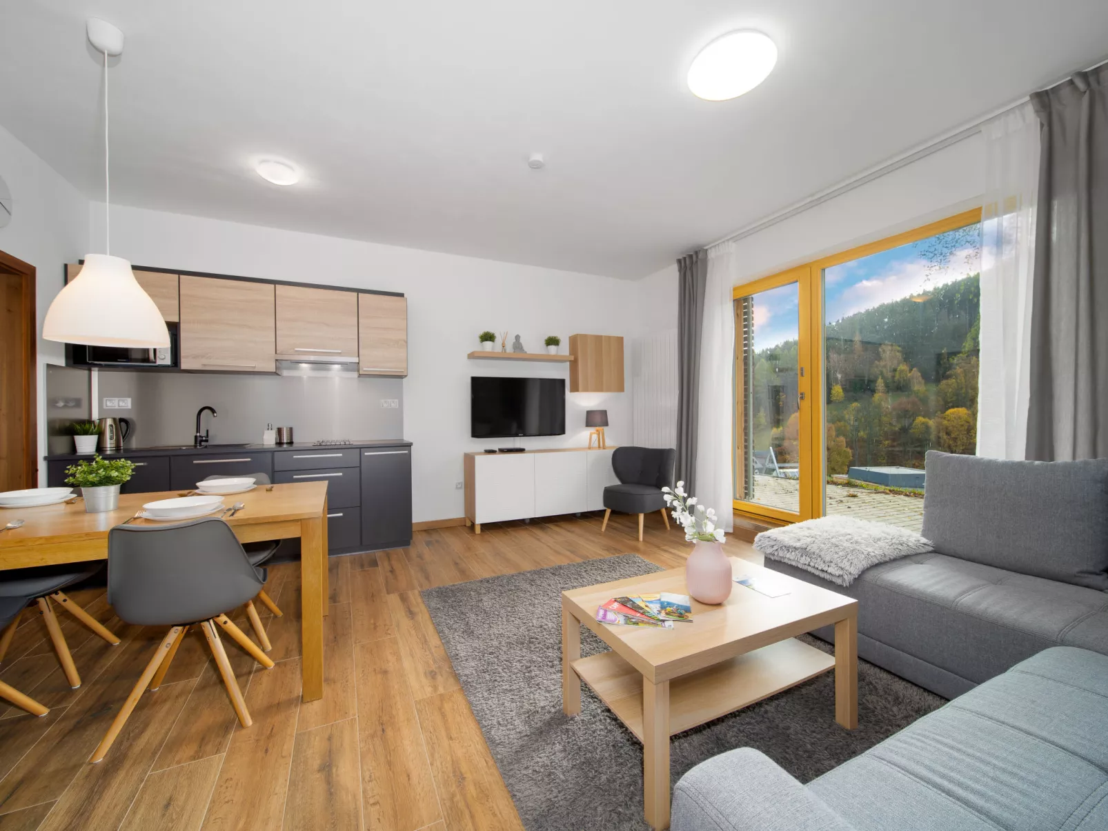 Ski-In Ski-Out Mountain Duplex Portášky3