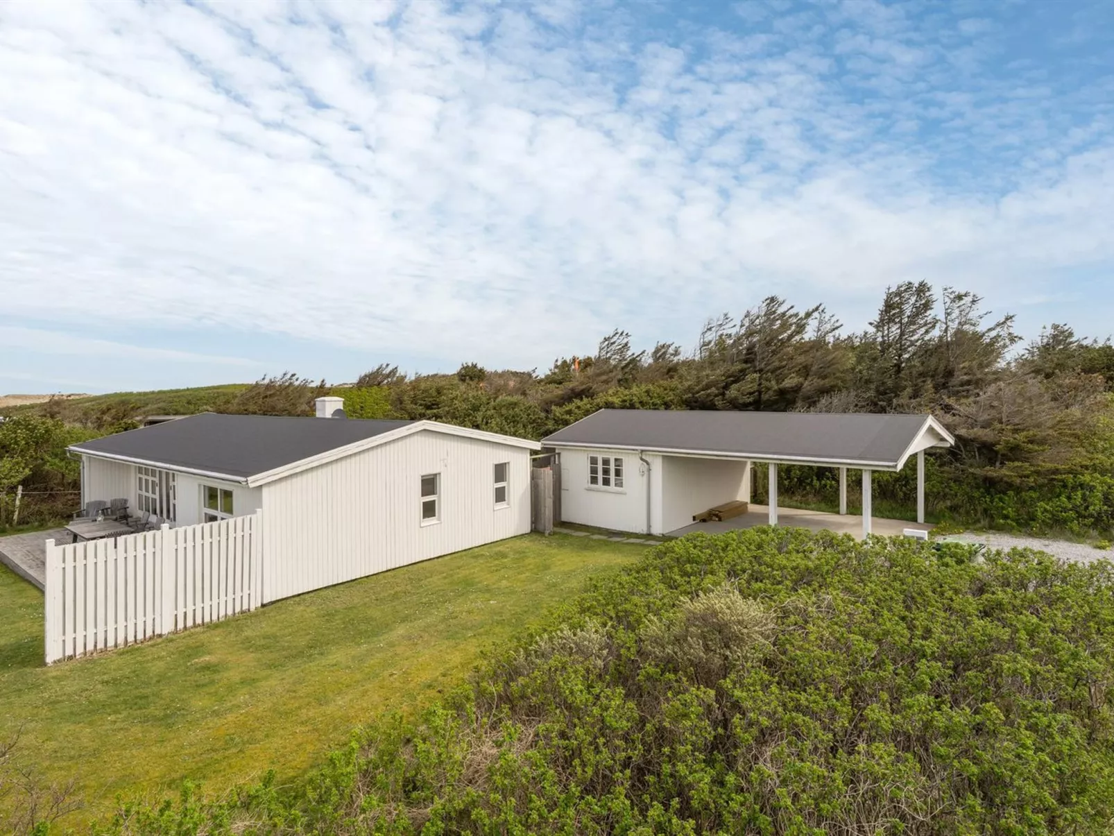 "Vilja" - 150m from the sea-Outside