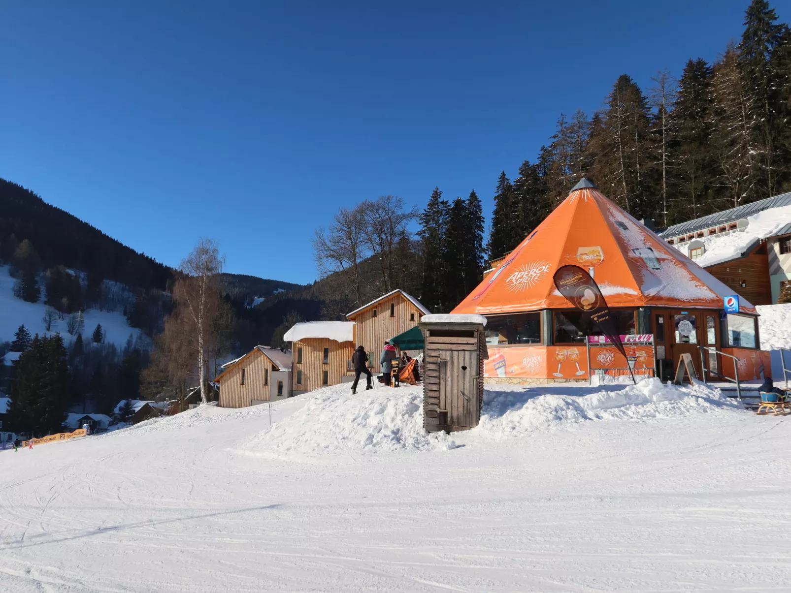 Ski-In Ski-Out Mountain Duplex Portášky3-Outside