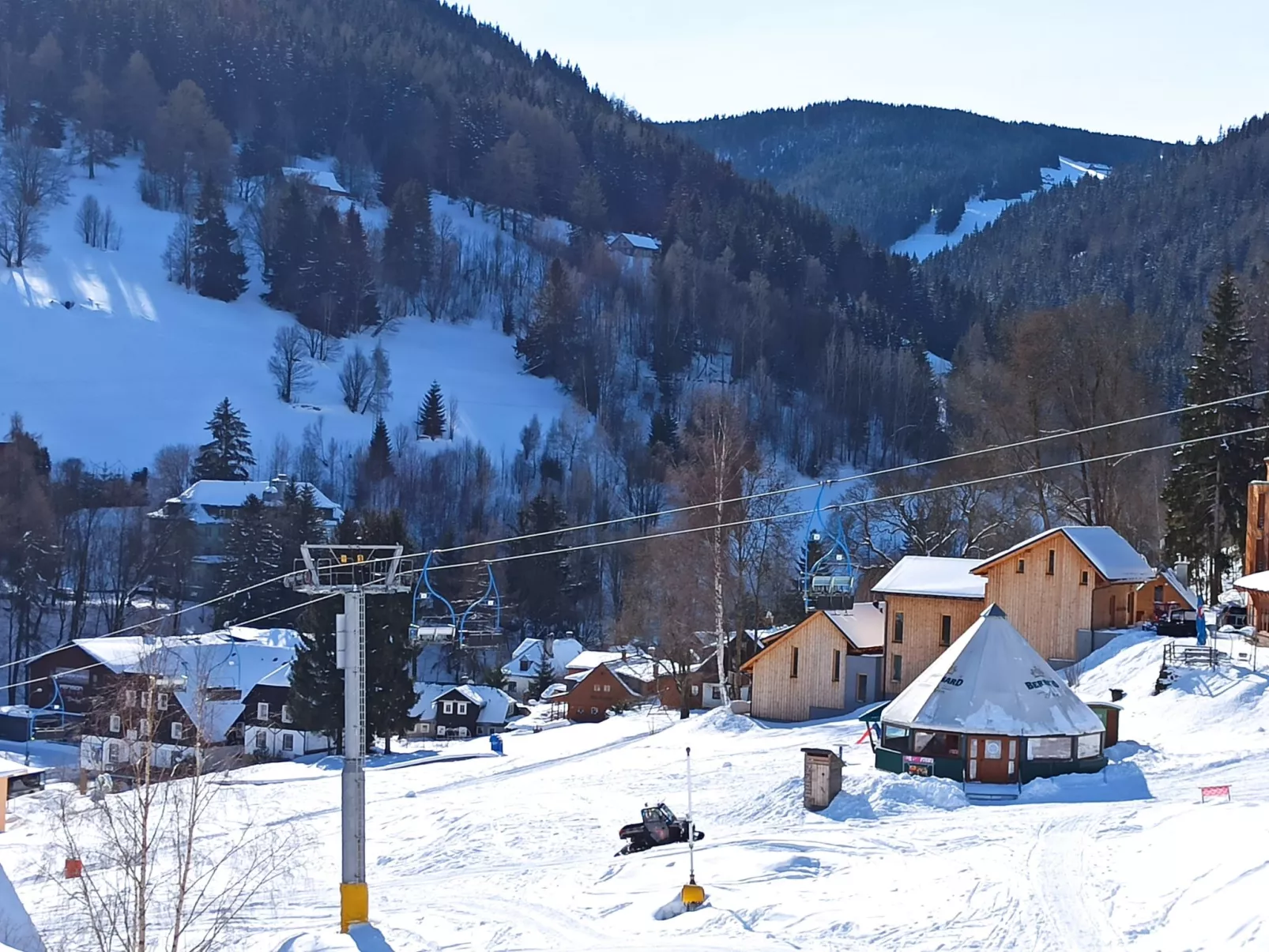 Ski-In Ski-Out Mountain Duplex Portášky3-Outside