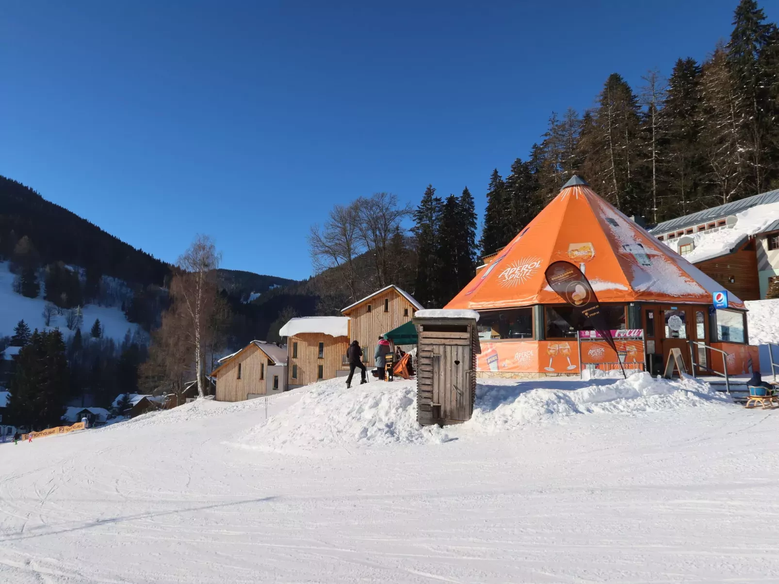 Ski-In Ski-Out Mountain Duplex Portášky2-Outside