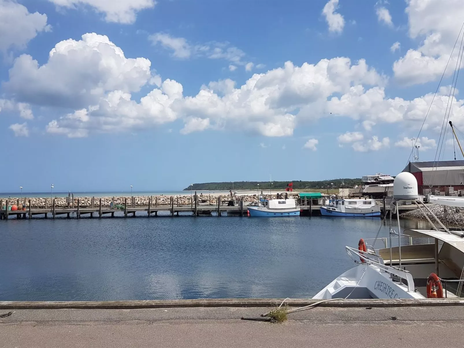 "Golubinka" - 500m from the sea-Outside