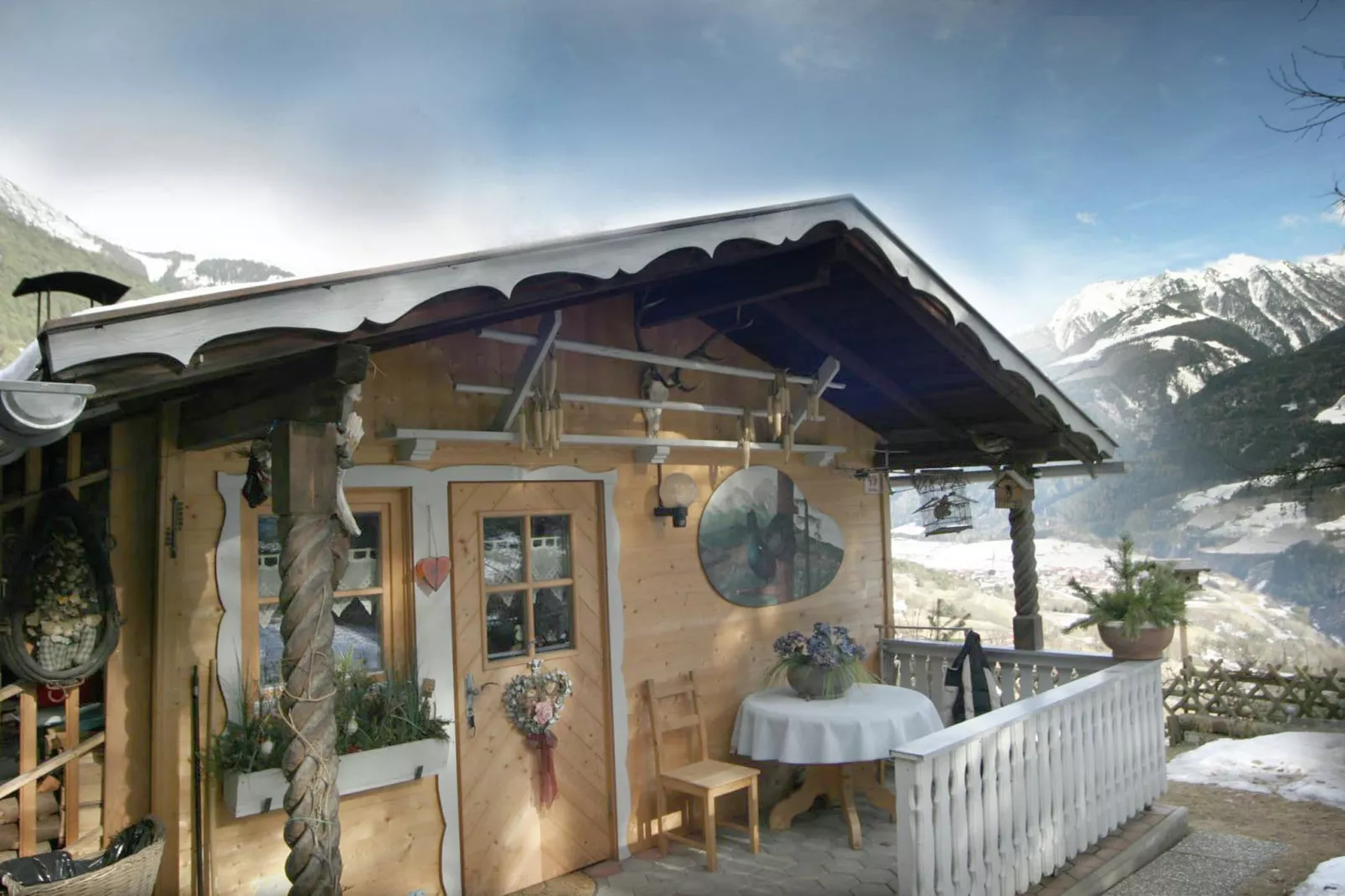 Singer-Exterior winter