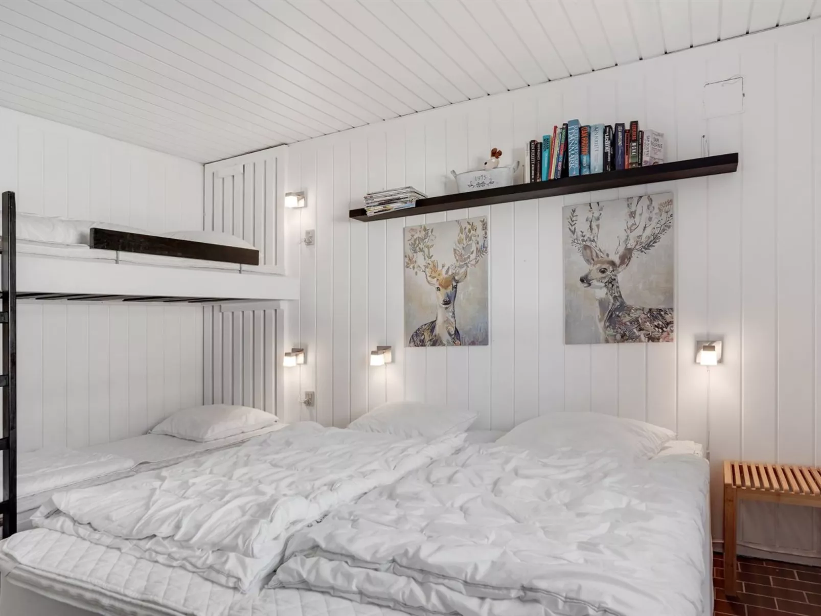 "Marjon" - 400m from the sea-Inside