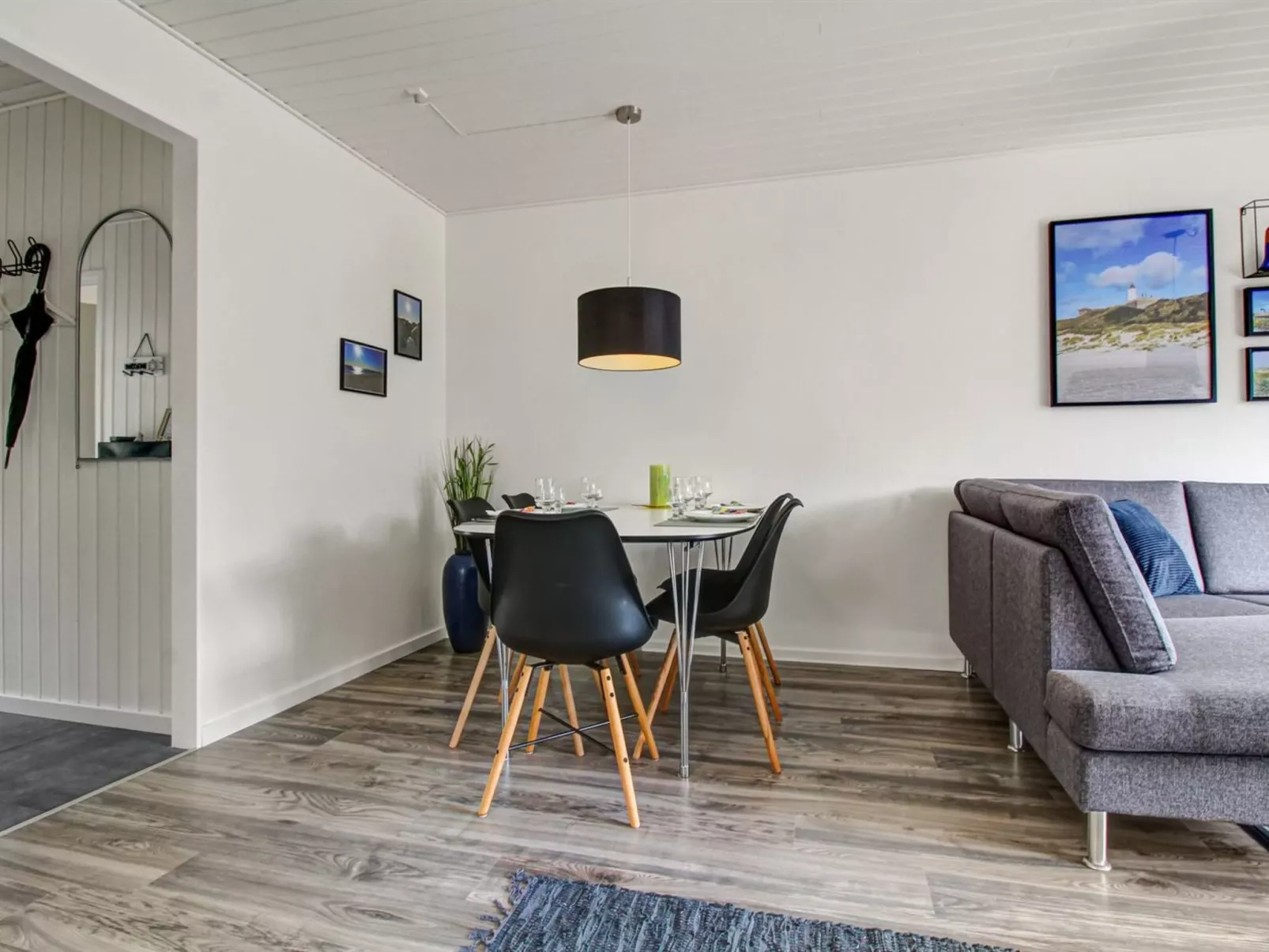 "Clemence" - 900m from the sea-Inside
