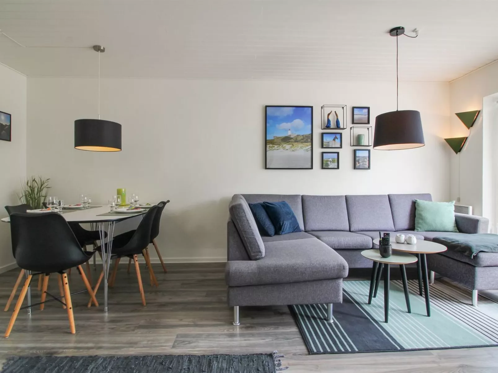 "Clemence" - 900m from the sea-Inside