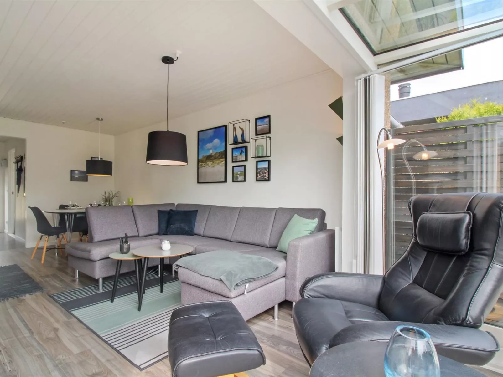 "Clemence" - 900m from the sea-Inside