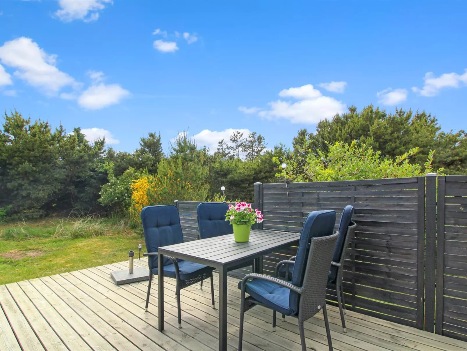 "Clemence" - 900m from the sea-Outside