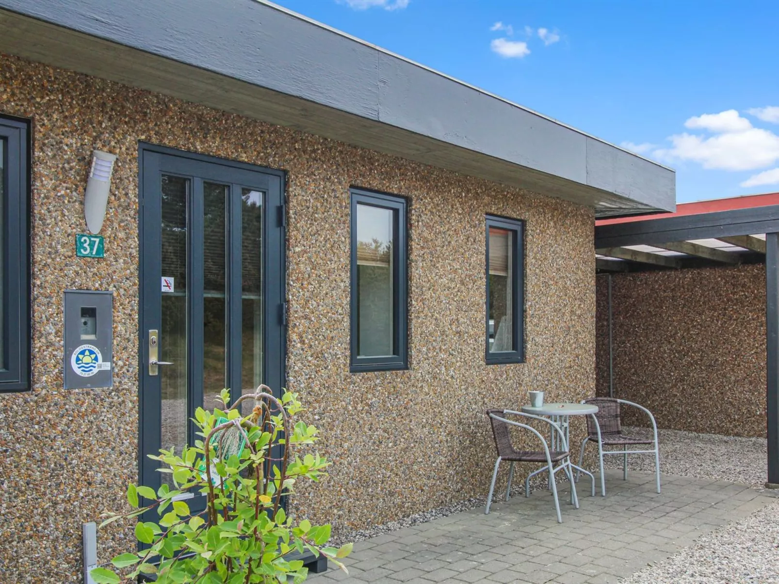 "Clemence" - 900m from the sea-Outside