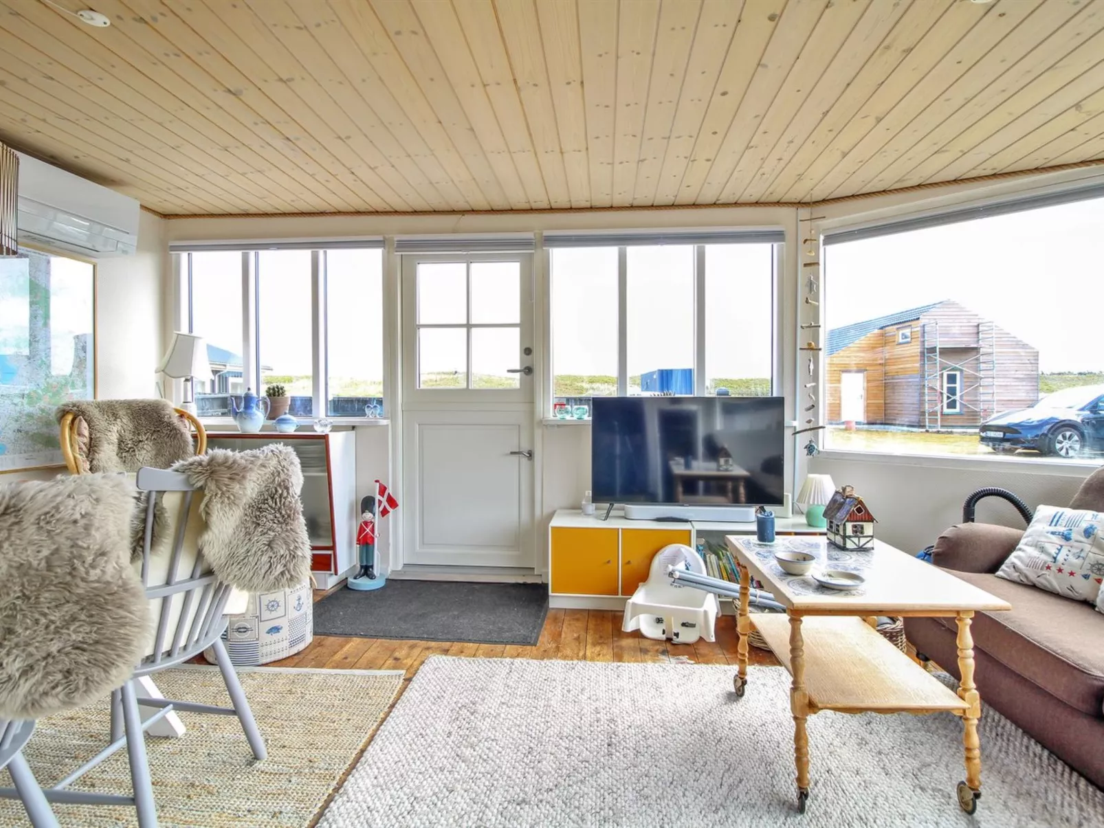 "Jorie" - 100m from the sea-Inside