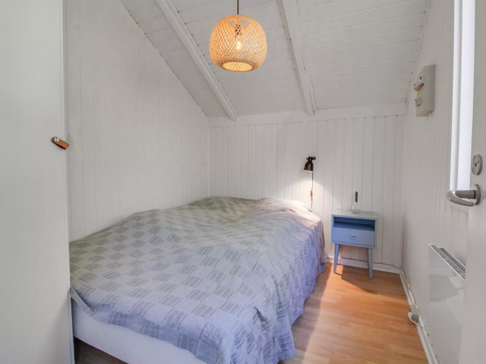 "Egbert" - 900m from the sea-Inside