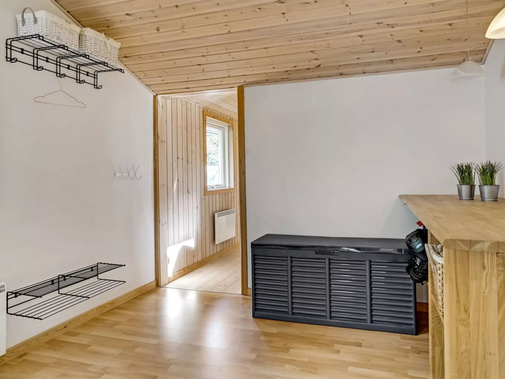 "Eli" - 1.4km from the sea-Inside