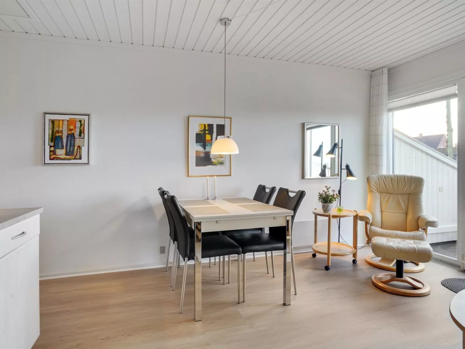 "Elevus" - 10m from the sea-Inside