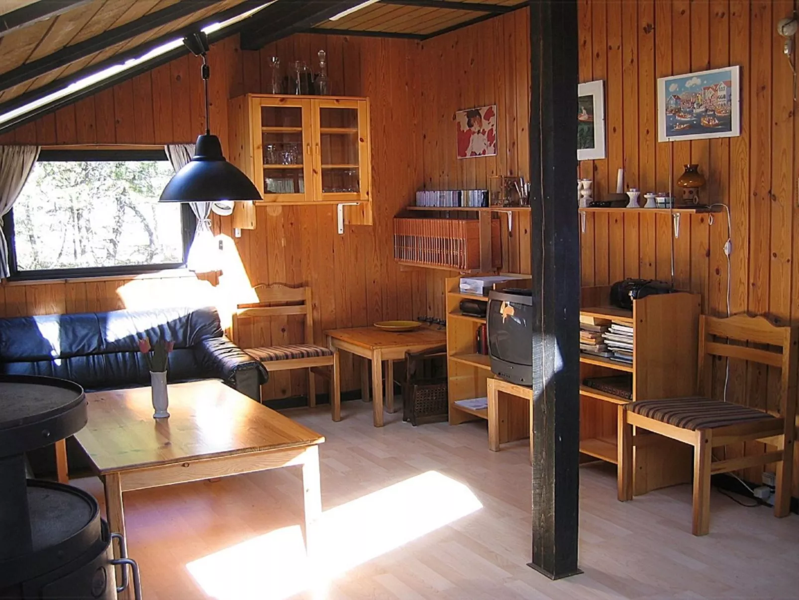 "Elfrieda" - 1.6km from the sea-Inside