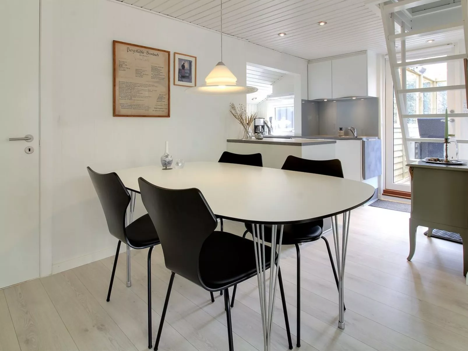 "Eliene" - 500m from the sea-Inside