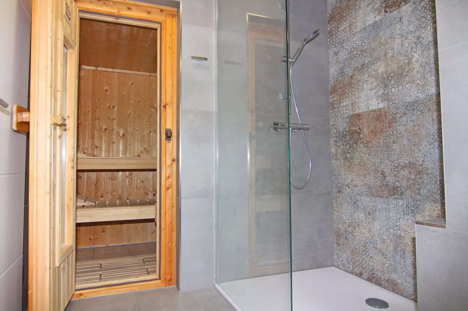 DHH Dünenhaus I links DHH-Salle de bain