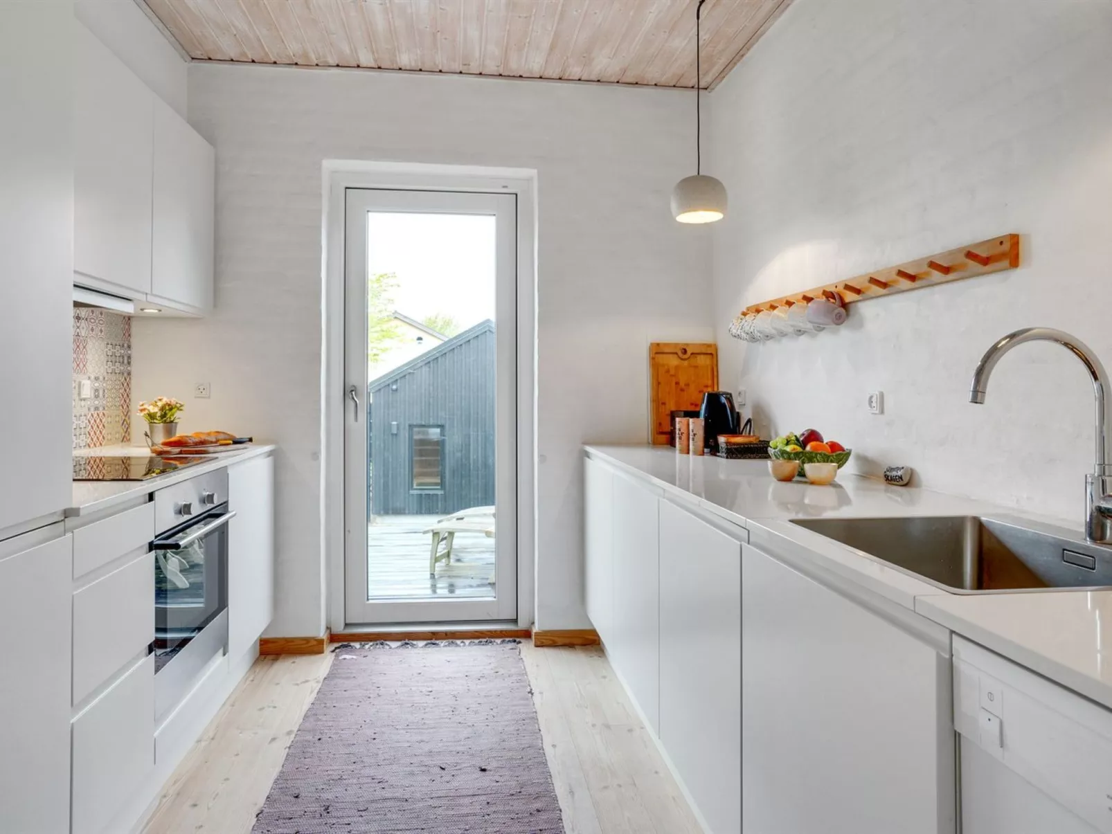 "Evgenia" - 950m from the sea-Inside