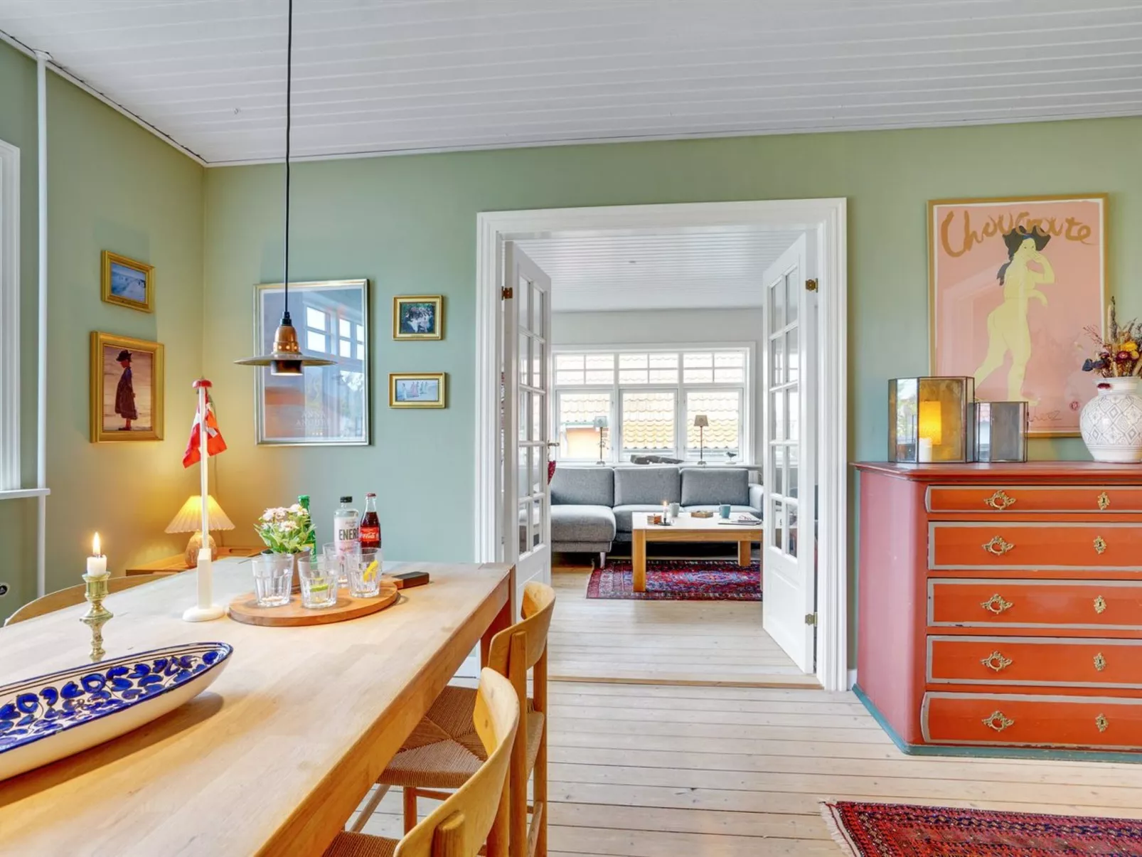 "Evgenia" - 950m from the sea-Inside