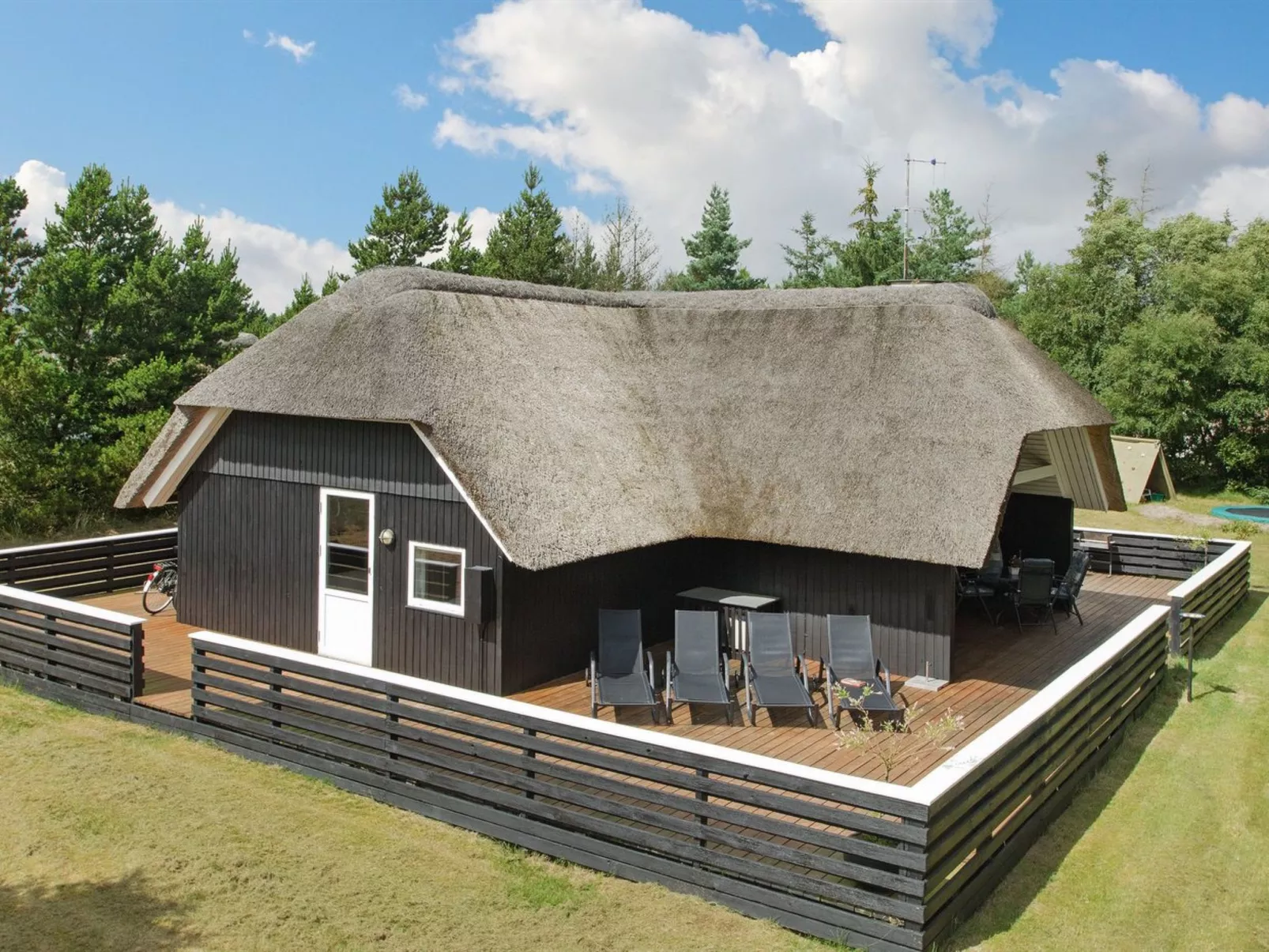 "Patrik" - 1.4km from the sea-Outside