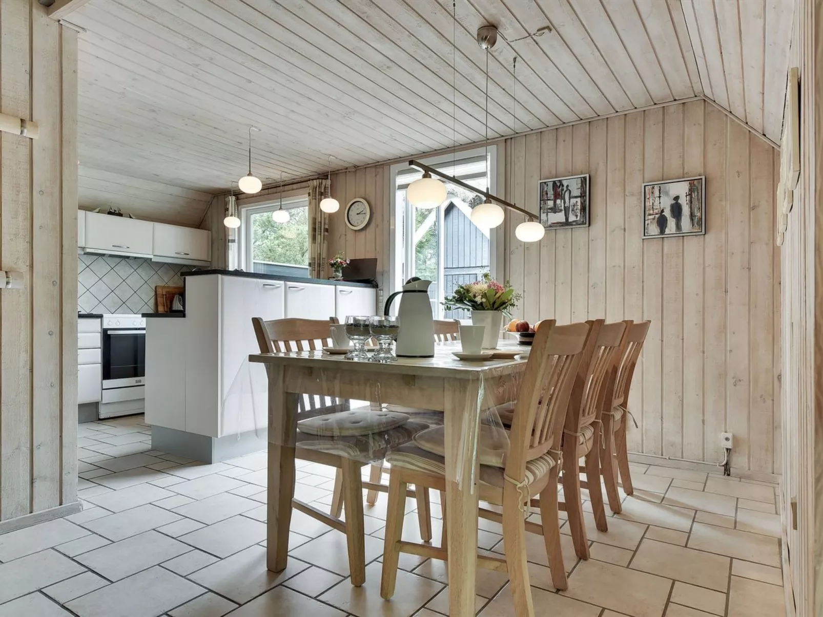 "Patrik" - 1.4km from the sea-Inside