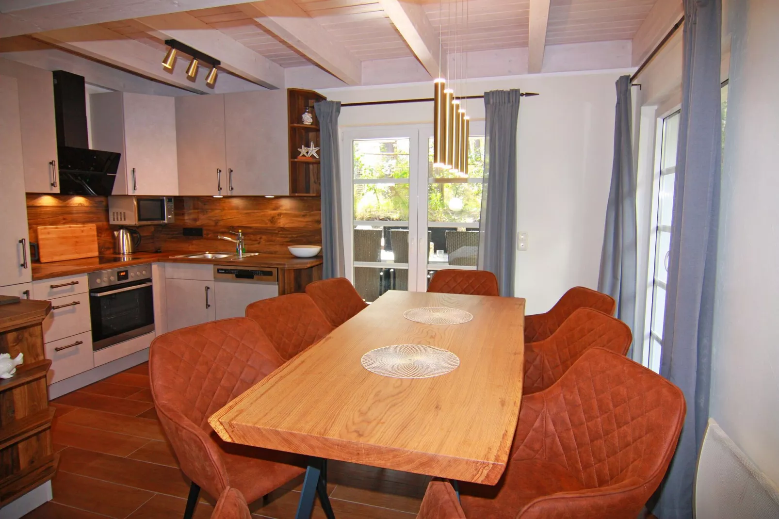 DHH Dünenhaus II rechts-Dining room
