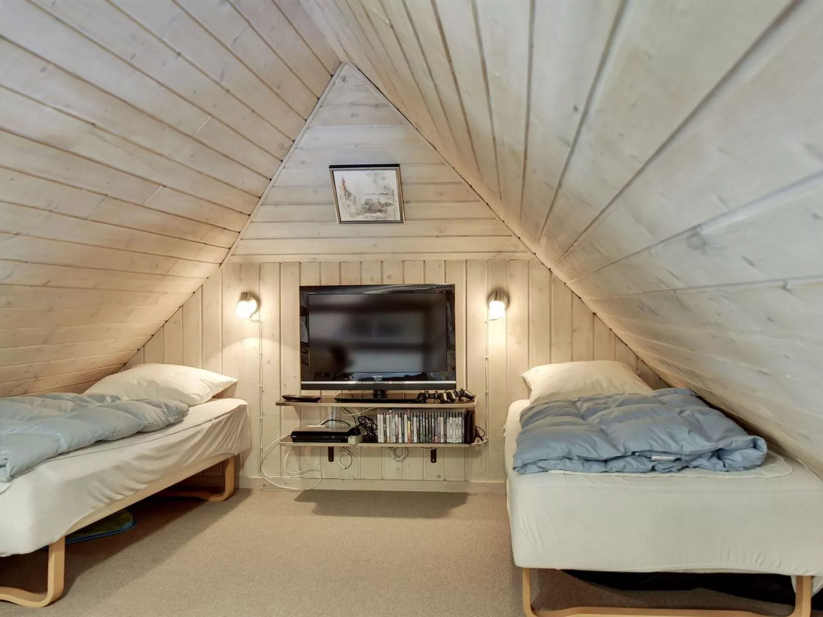 "Patrik" - 1.4km from the sea-Inside