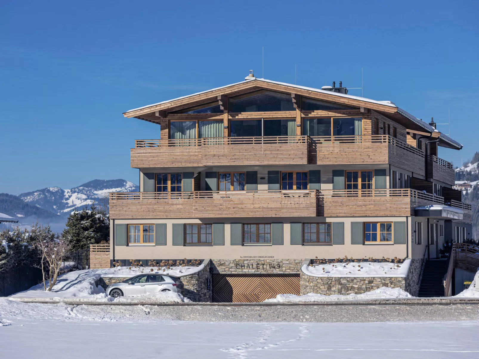 Penthouse mit 3 Schlafzimmern & IR-Sauna-Outside