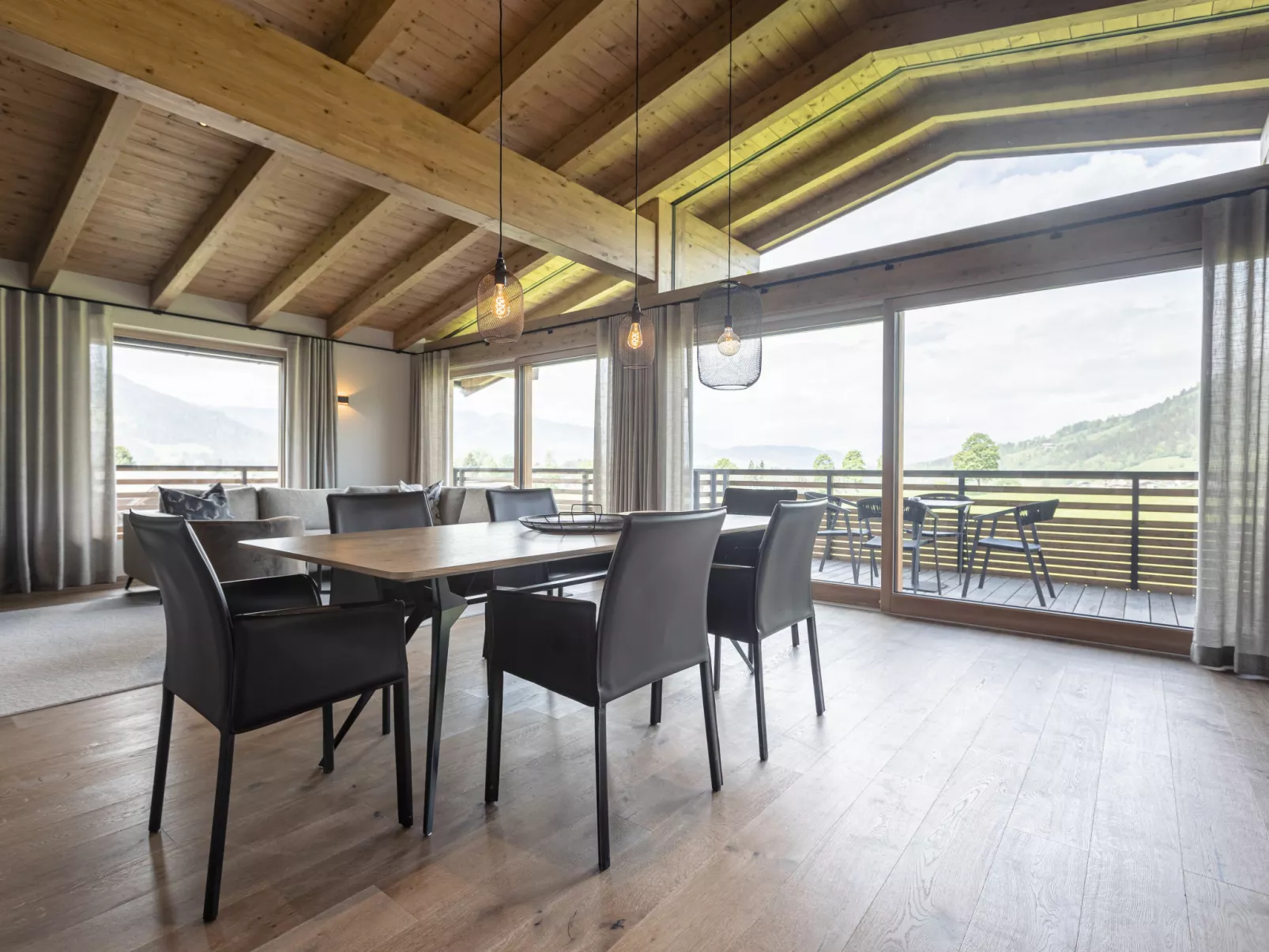 Penthouse mit 3 Schlafzimmern & IR-Sauna-Inside