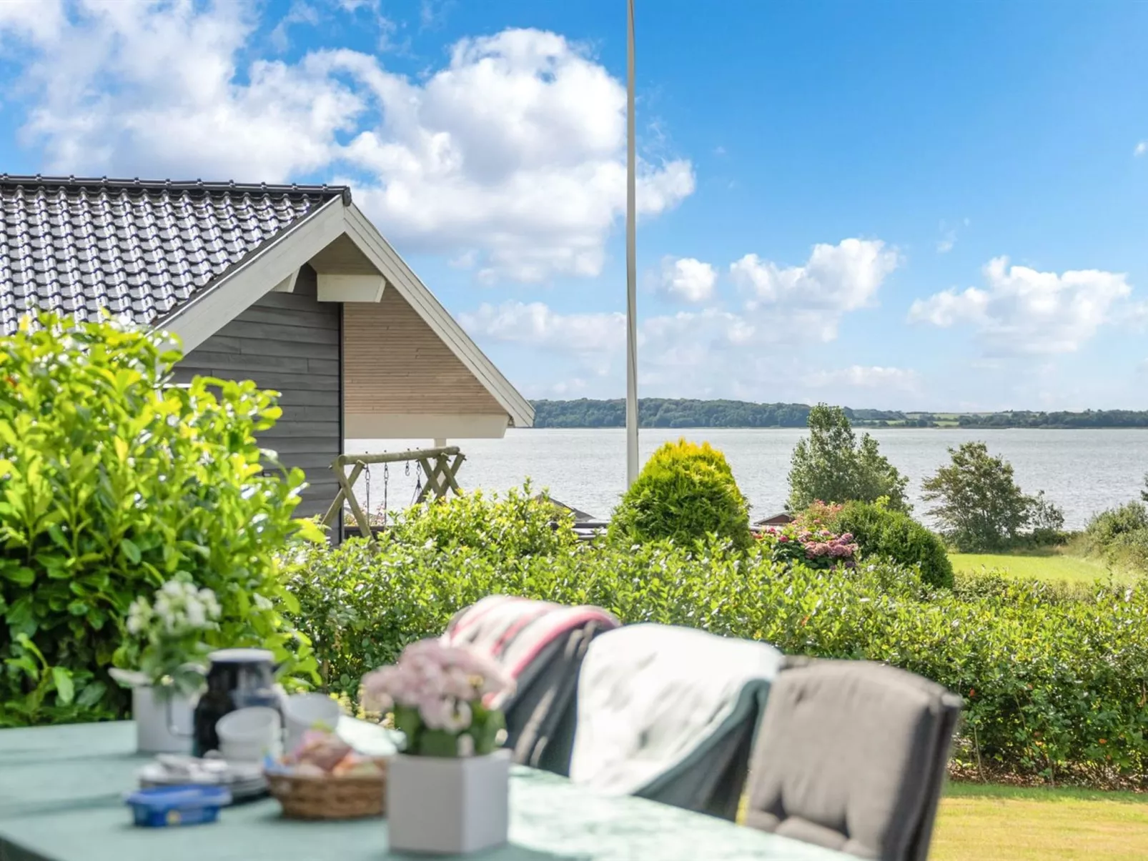 "Rathi" - 250m from the sea-Outside