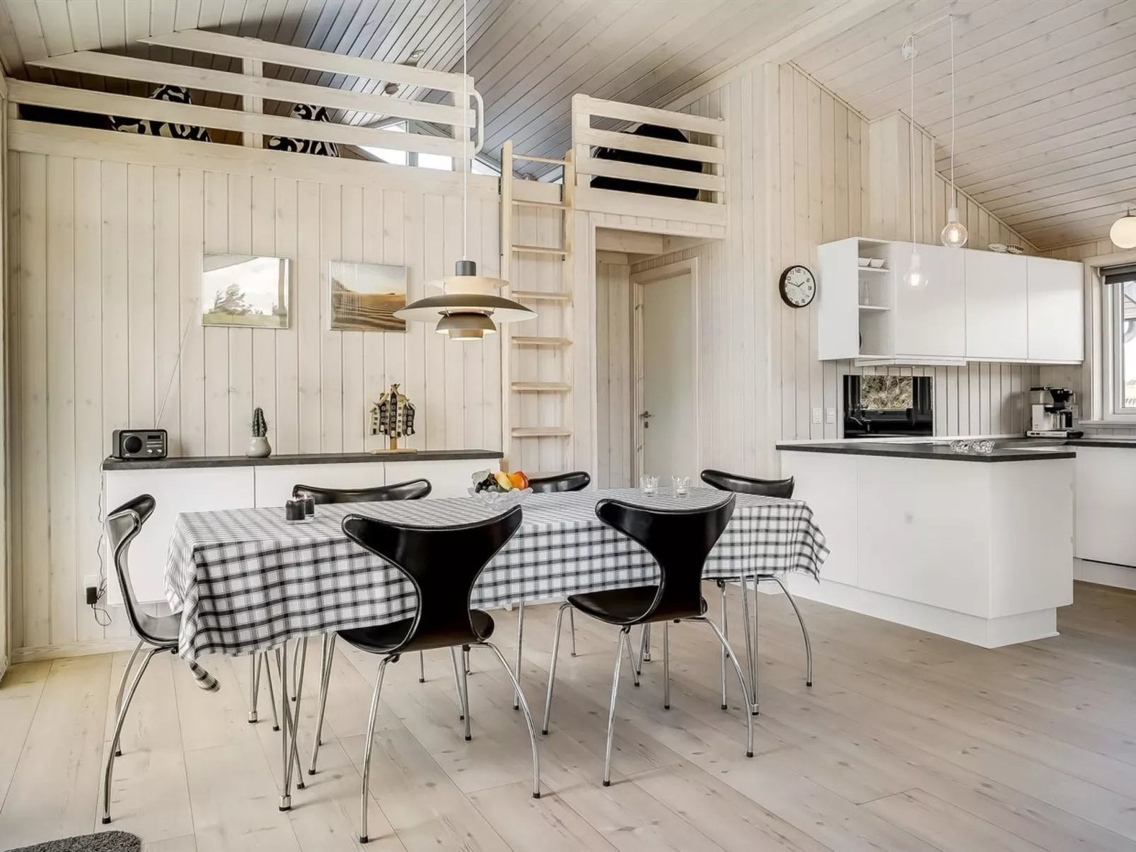 "Ejnarine" - 300m from the sea-Inside