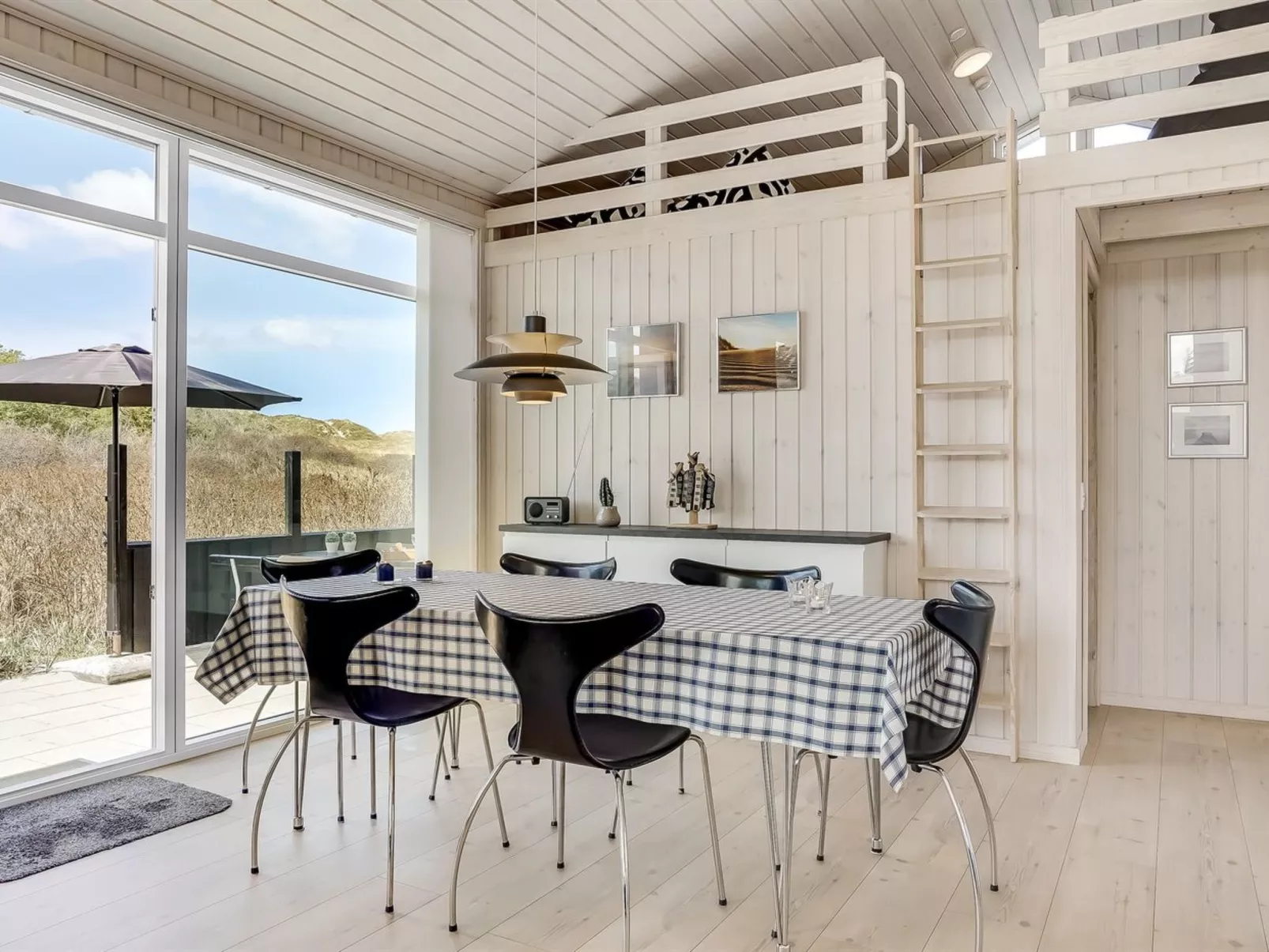 "Ejnarine" - 300m from the sea-Inside