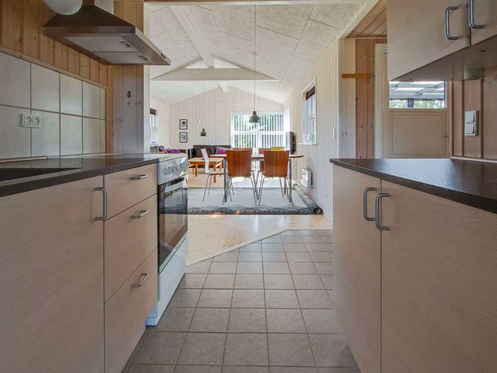 "Eilert" - 250m from the sea-Inside