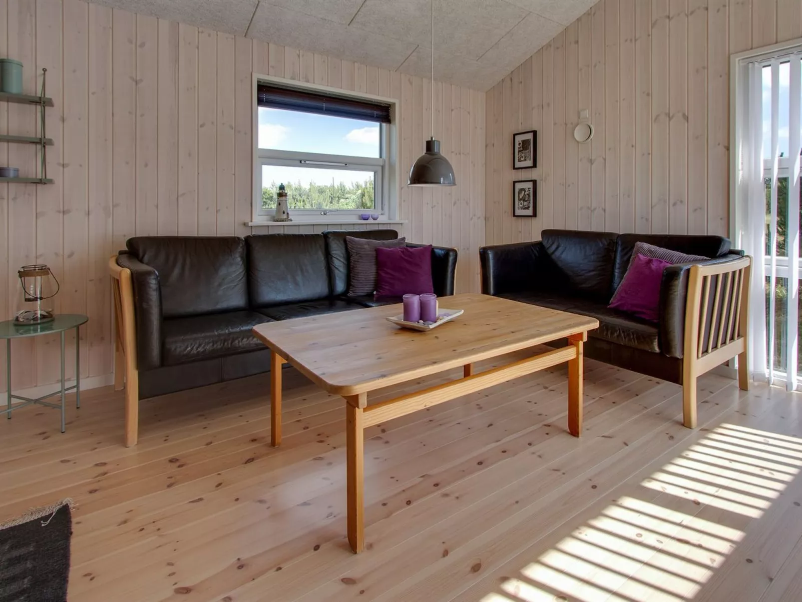 "Eilert" - 250m from the sea-Inside