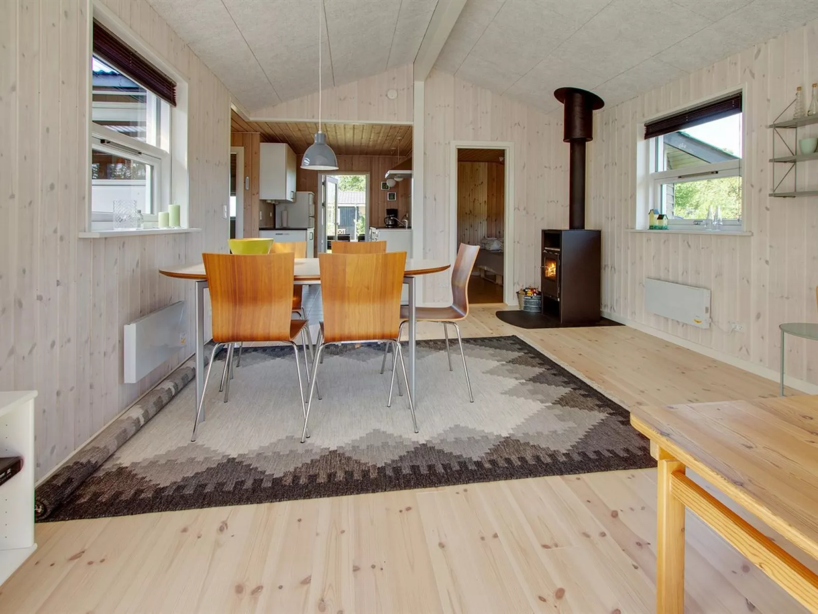 "Eilert" - 250m from the sea-Inside