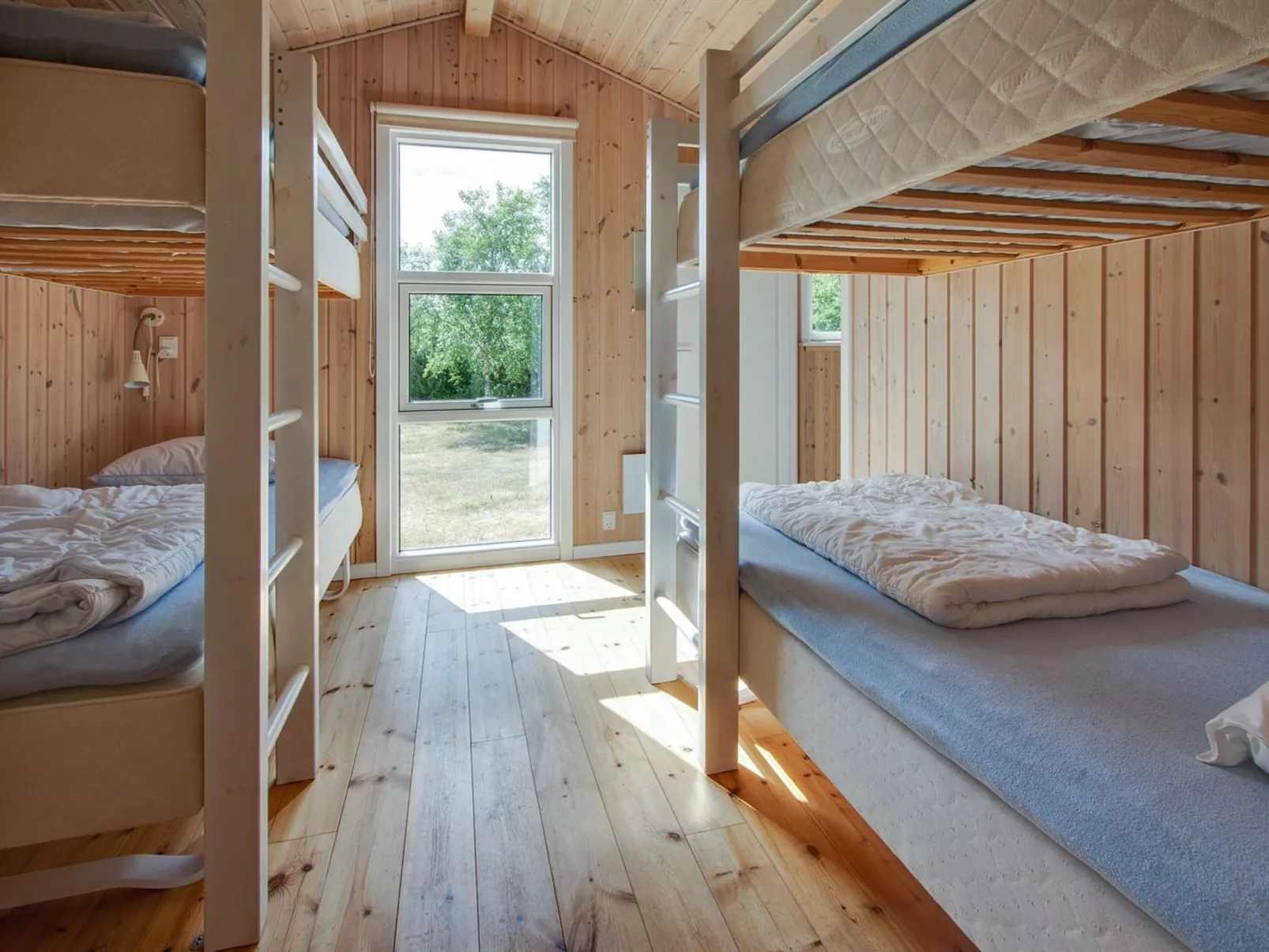 "Eilert" - 250m from the sea-Inside