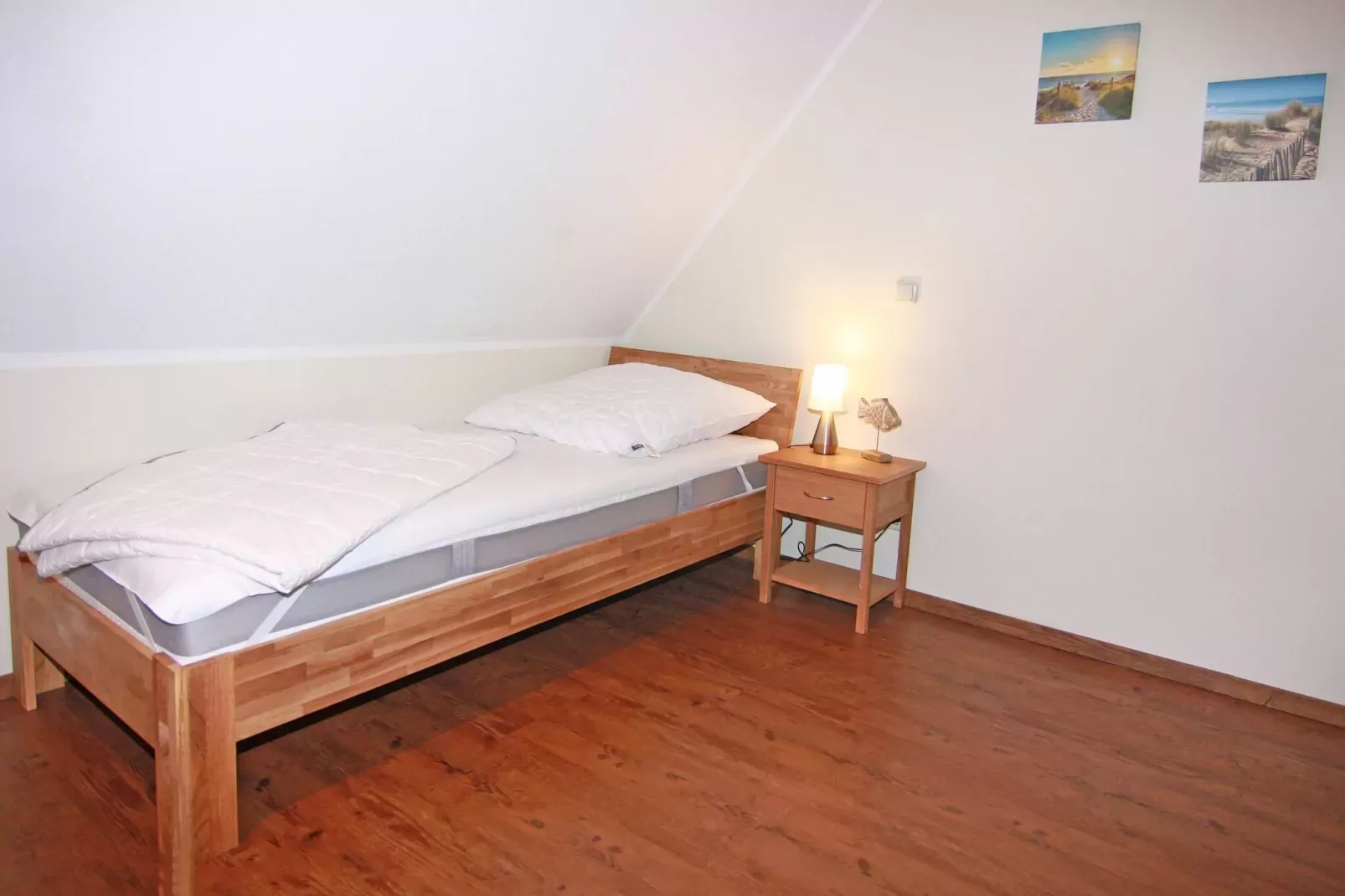 DHH Dünenhaus II rechts-Bedroom