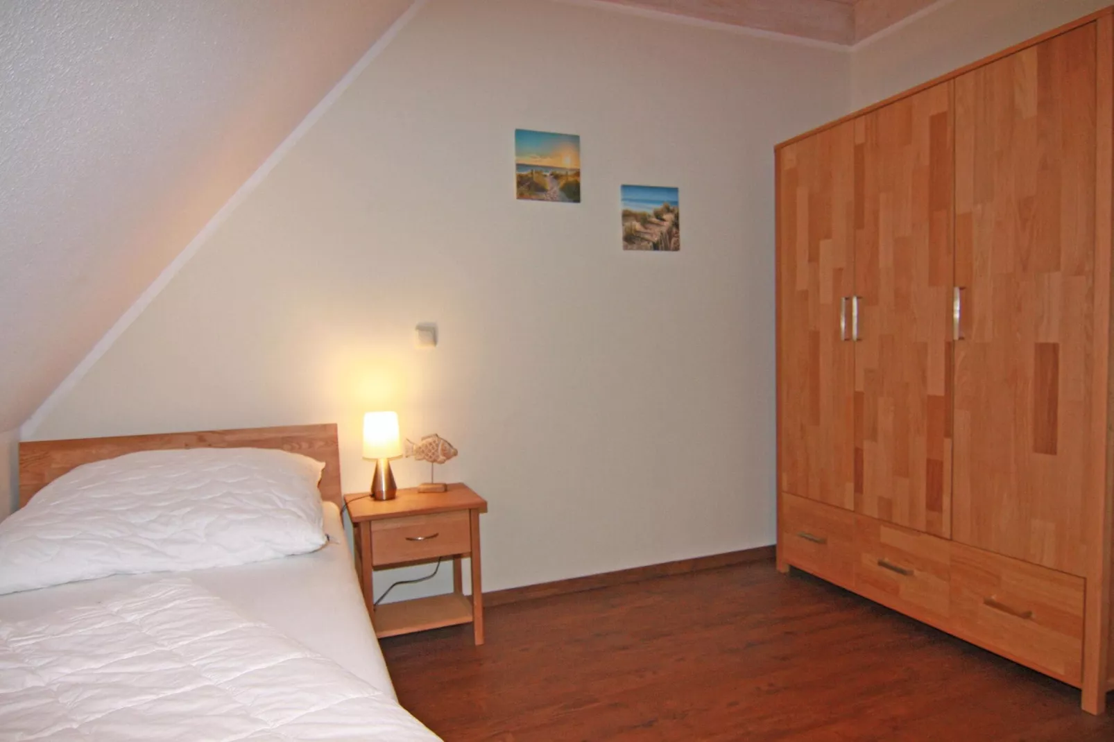DHH Dünenhaus II rechts-Bedroom