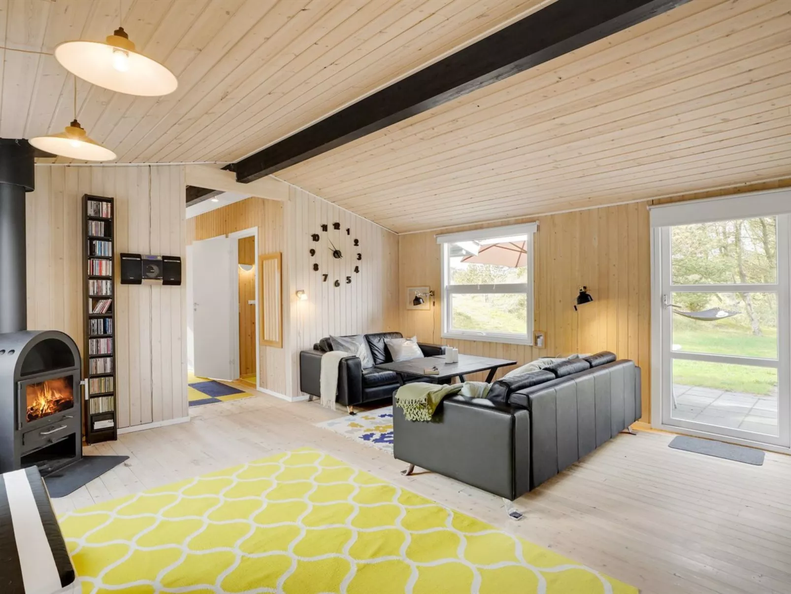 "Eroll" - 1.8km from the sea-Inside
