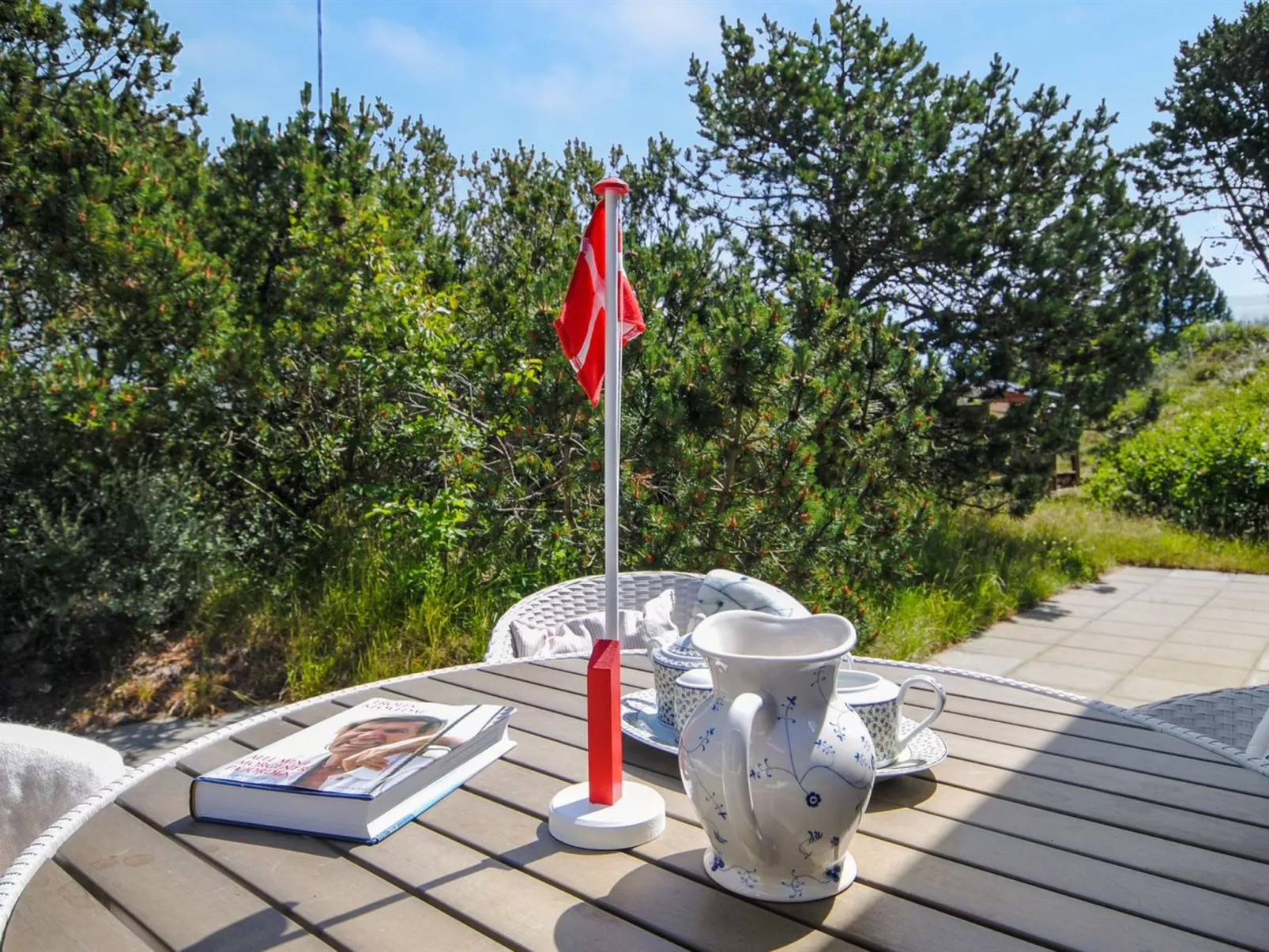 "Eroll" - 1.8km from the sea-Outside