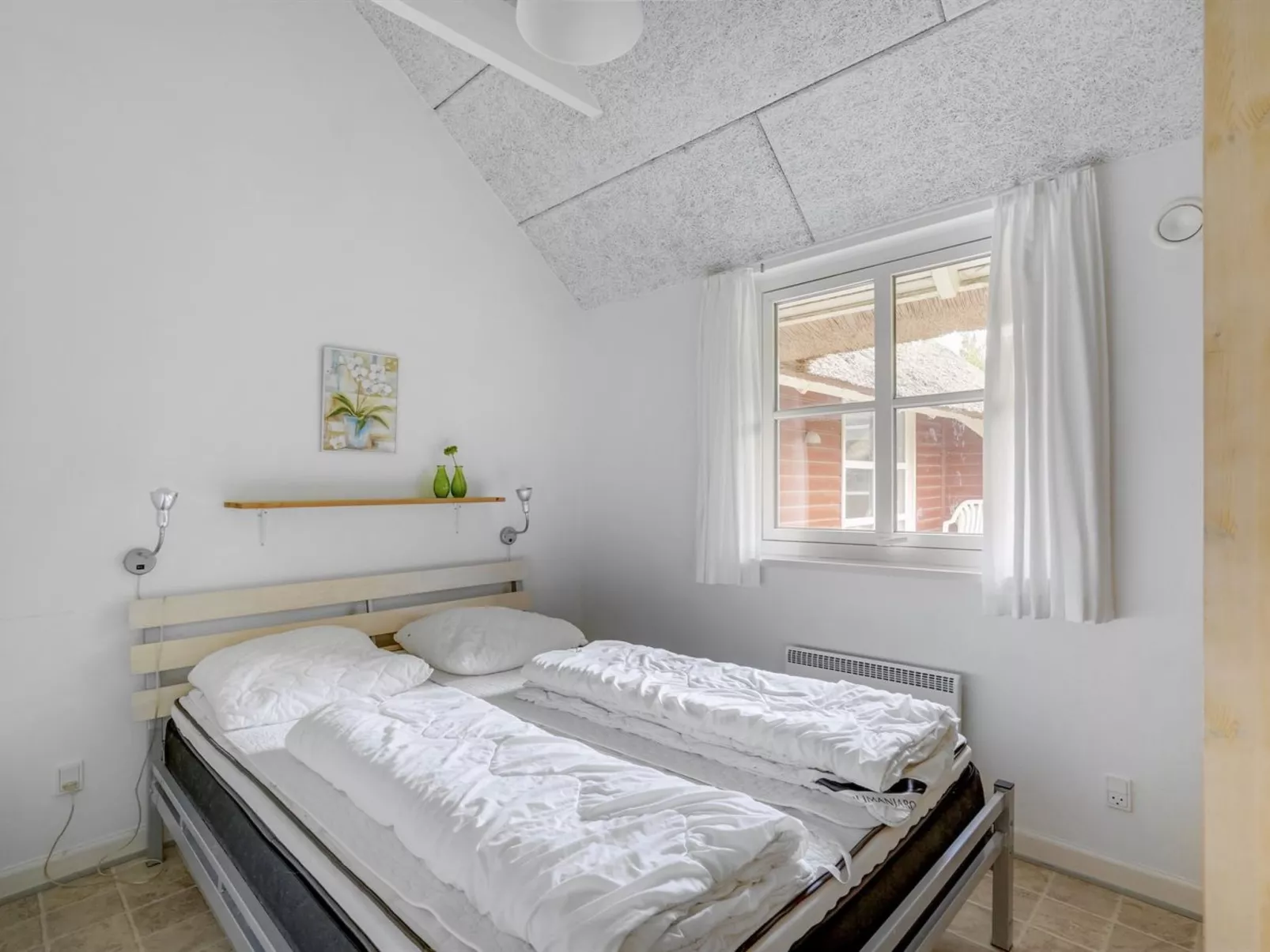 "Jenna" - 1.4km from the sea-Inside