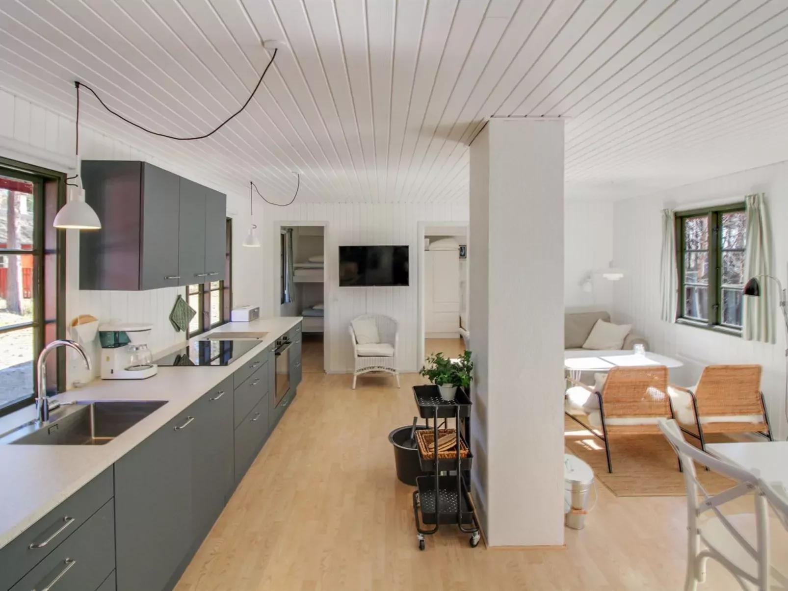 "Jale" - 50m from the sea-Inside