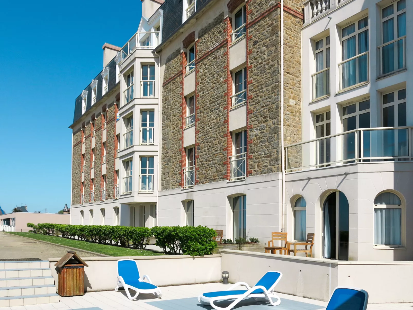 Reine Marine - T3 Balcon Lat. Mer-Outside