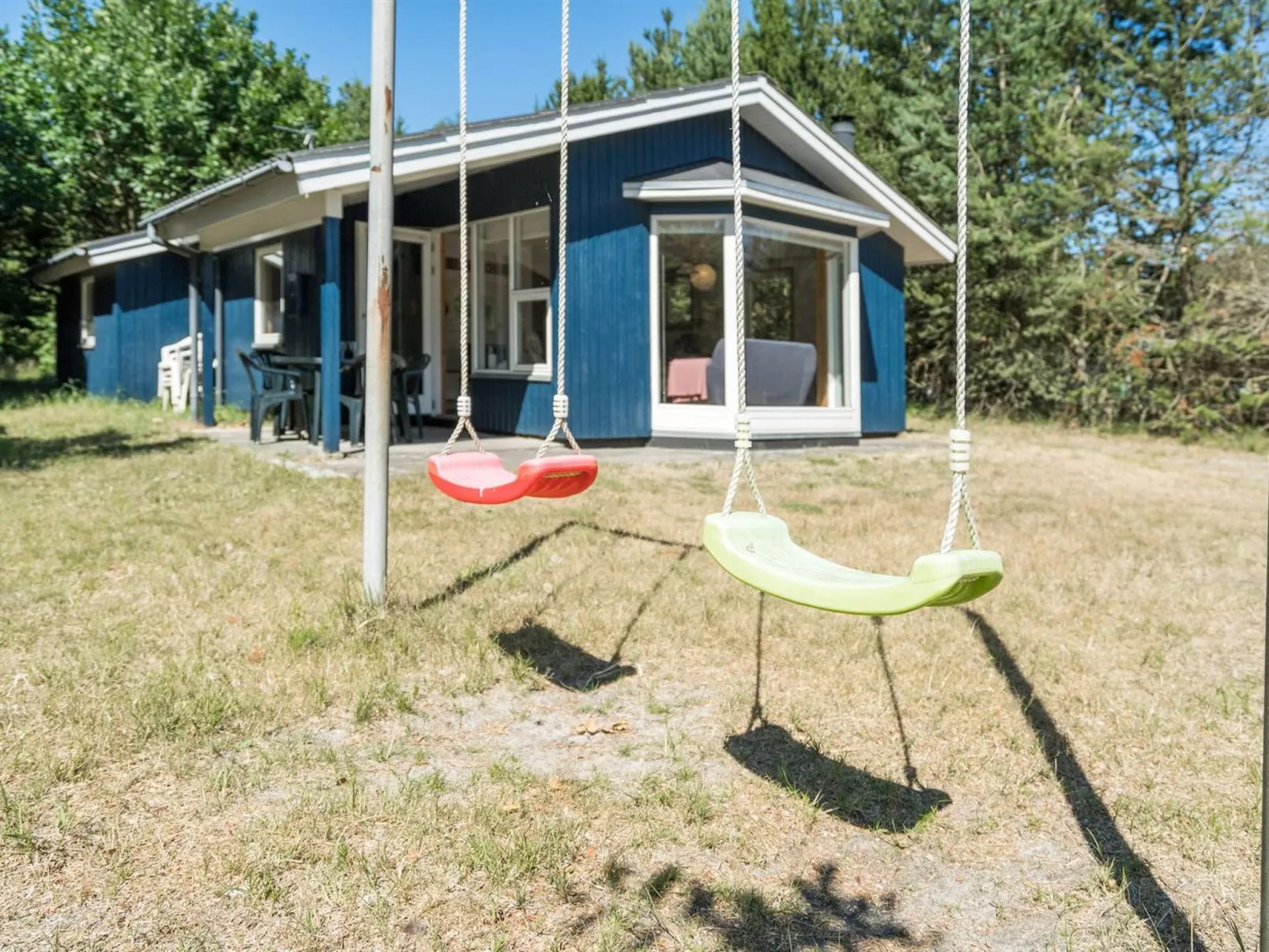 "Hwit" - 300m from the sea-Inside