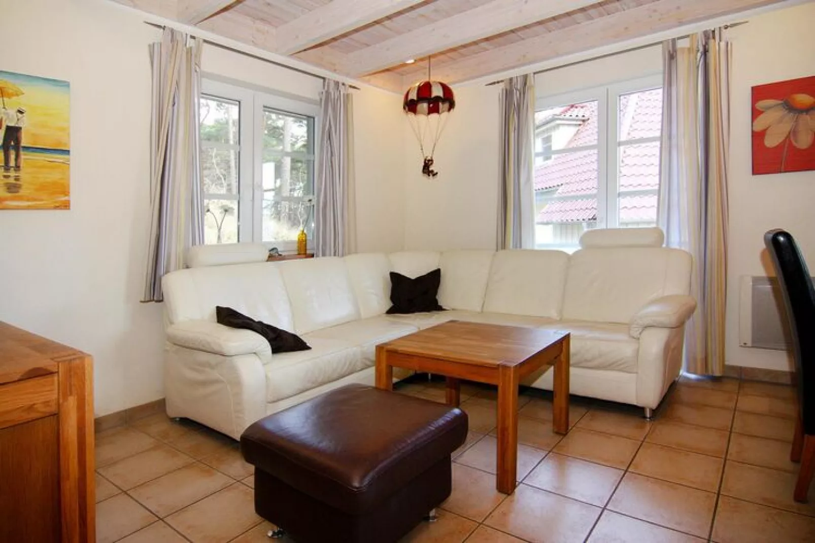 DHH Ostseehaus  I links-Living room
