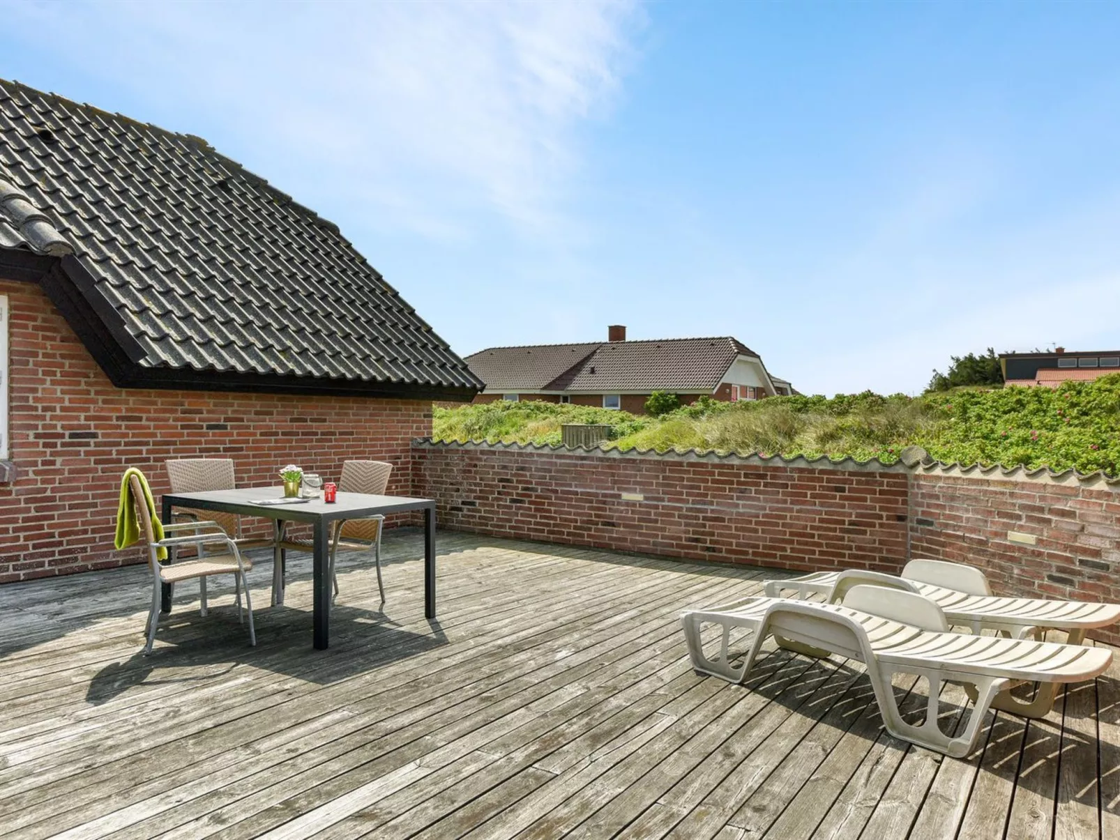 "Drea" - 250m from the sea