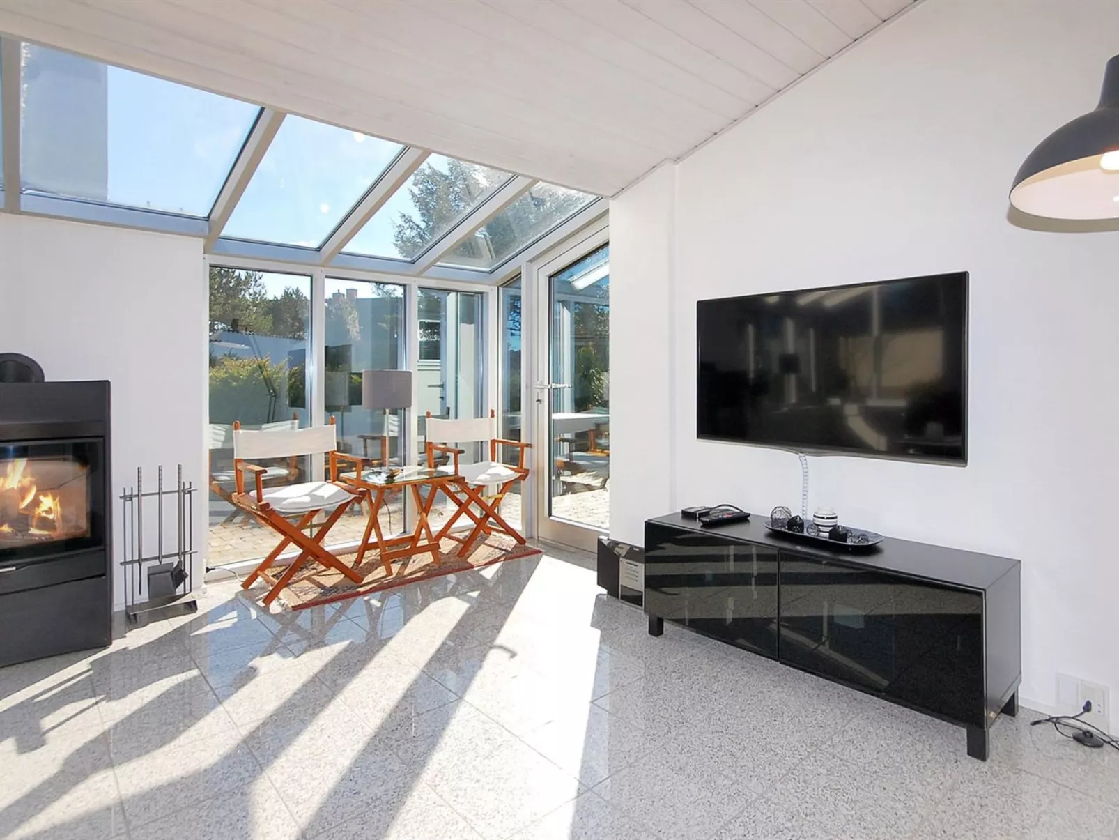 "Frethi" - 350m from the sea
