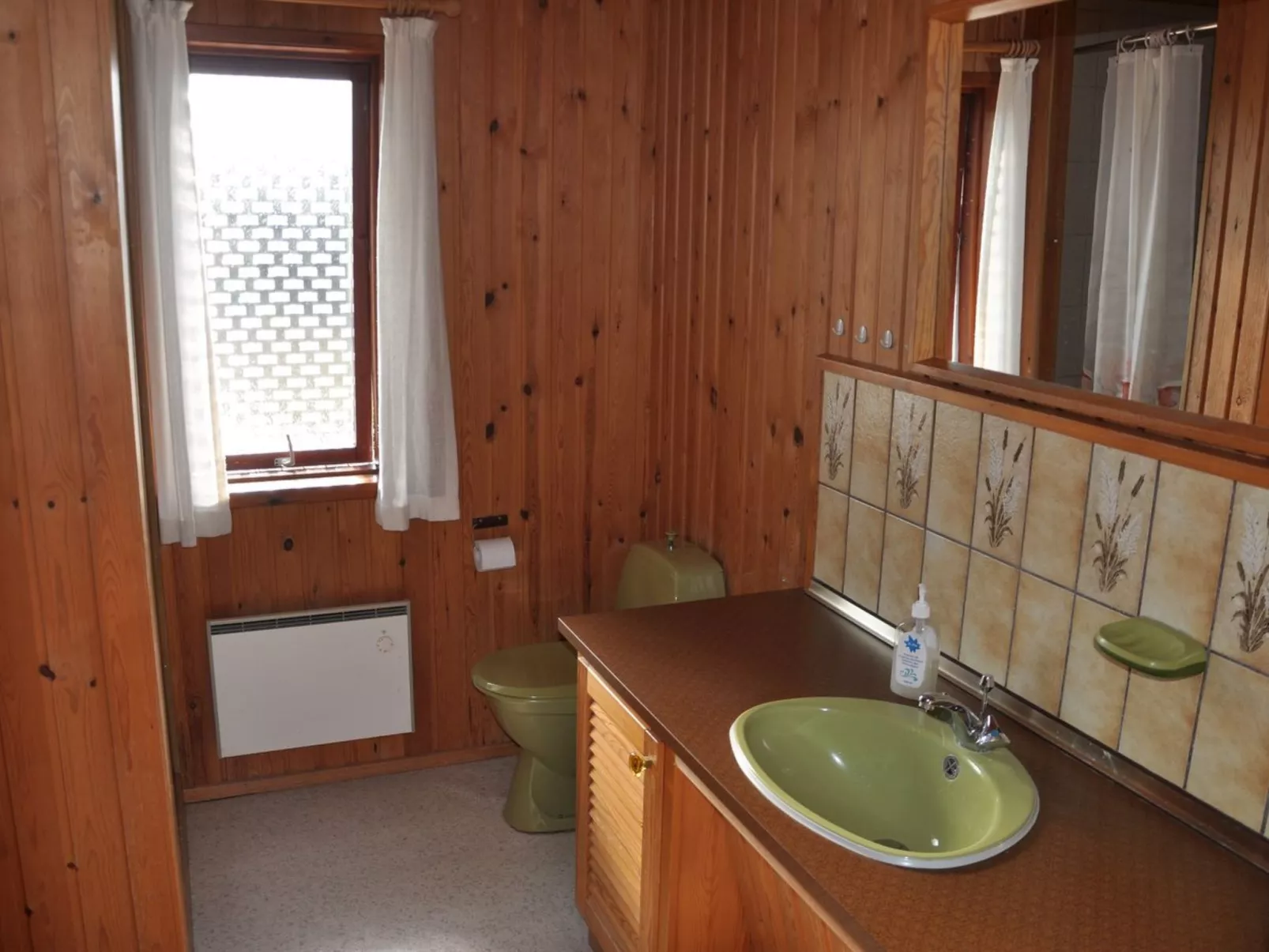 "Frender" - 150m from the sea-Drinnen