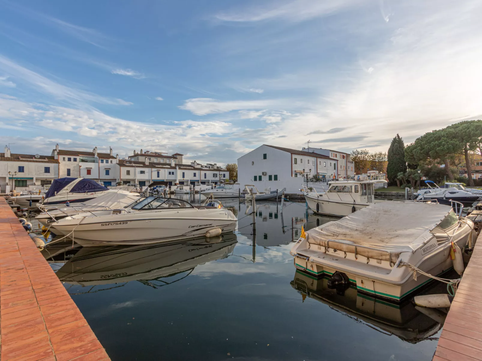 Port Currican-Outside